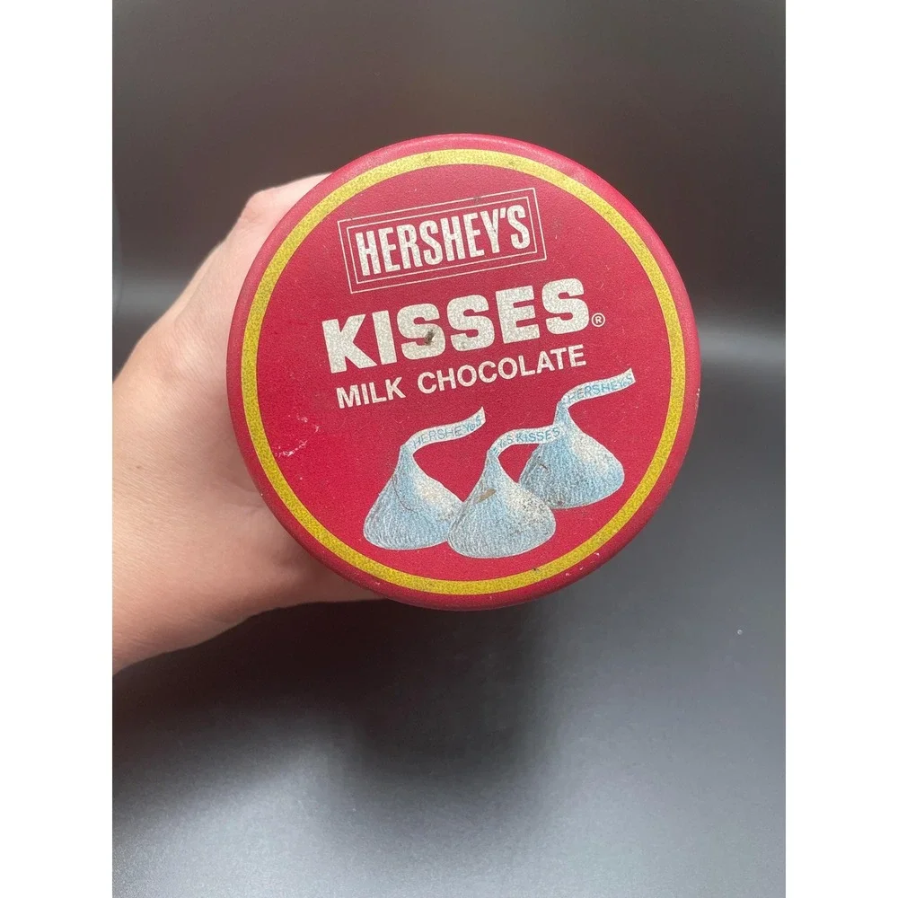 Vintage Hershey's Kisses Milk Chocolate Avenue Collector Tin Canister #4 1990
